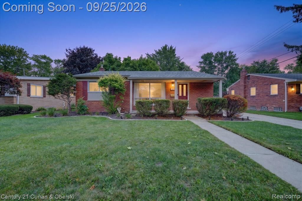 Property Photo:  1382 Key West Drive  MI 48083 1033 