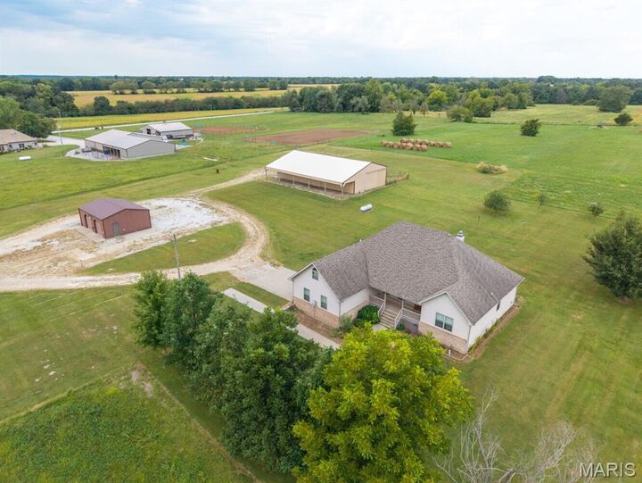Property Photo: 12201 S Clinkenbeard Road MO 65010