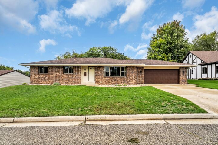 Property Photo: 616 Briody St WI 53105