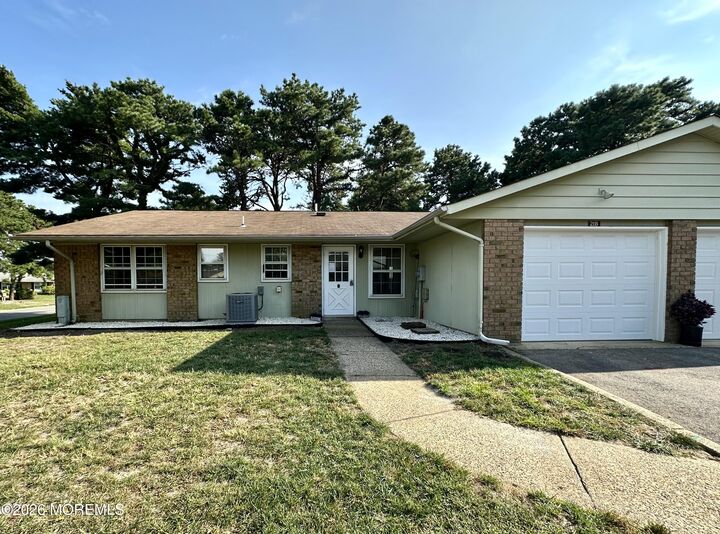 Property Photo:  21B Cambridge Circle  NJ 08759 
