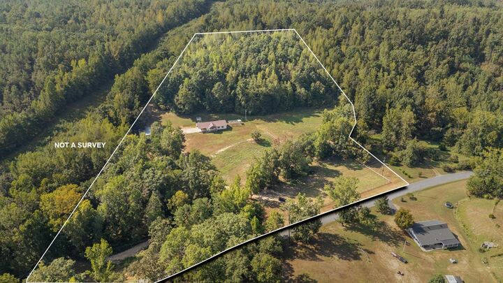 Property Photo:  1823 Clifton Turnpike Rd  TN 38485 