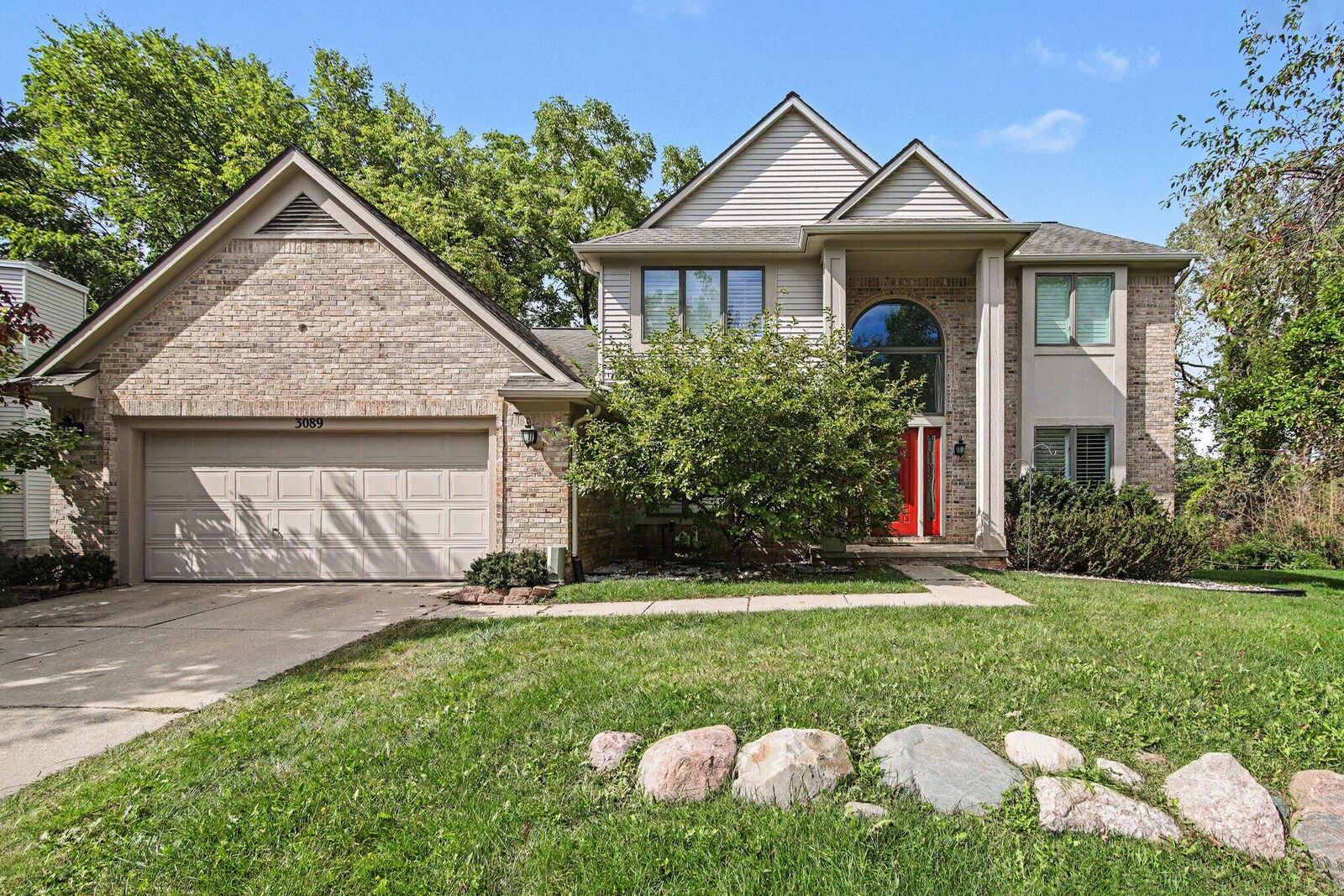 Property Photo:  3089 N Foxridge Court  MI 48105 