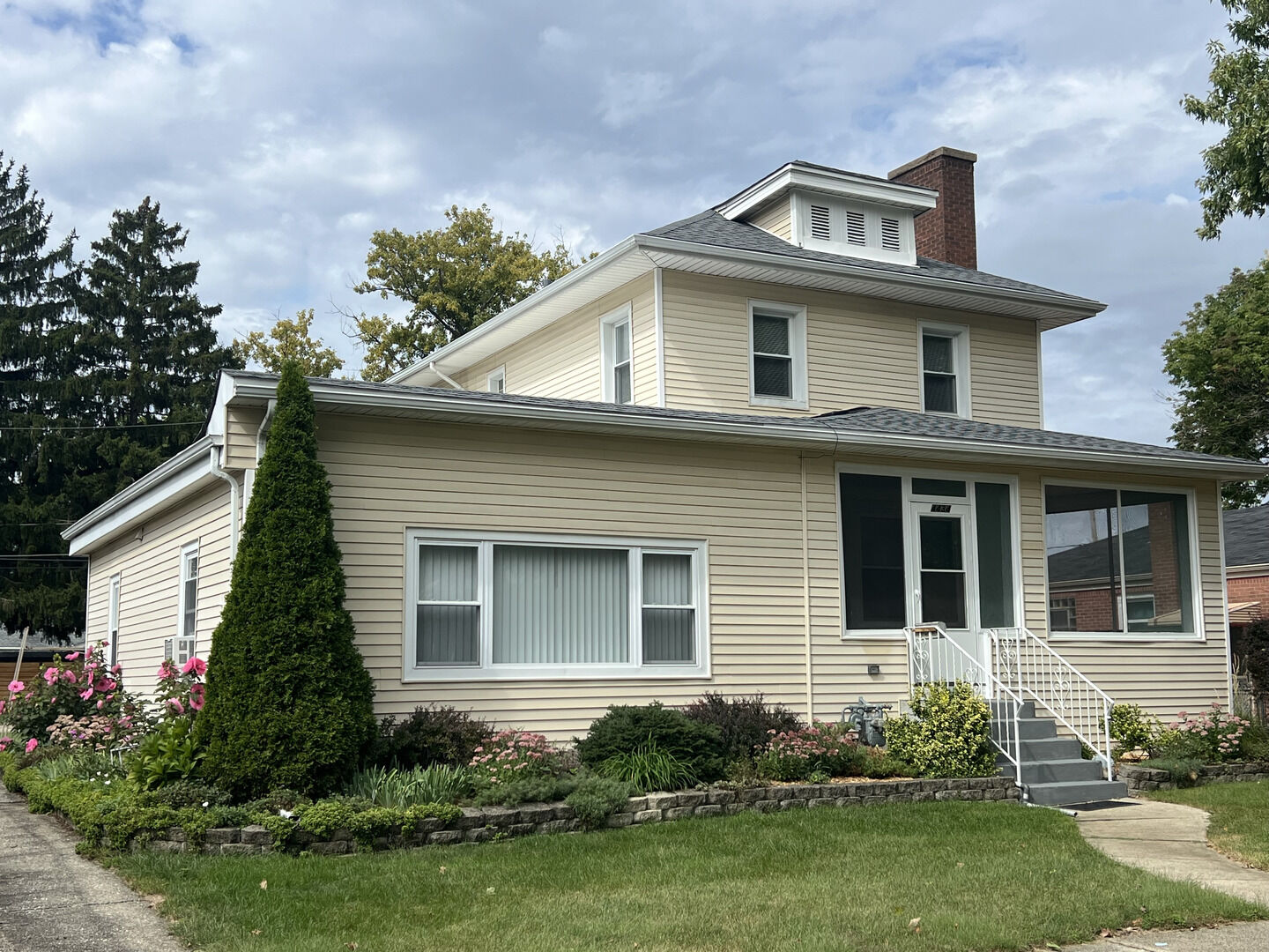 Property Photo: 4434 Dubois Boulevard IL 60513