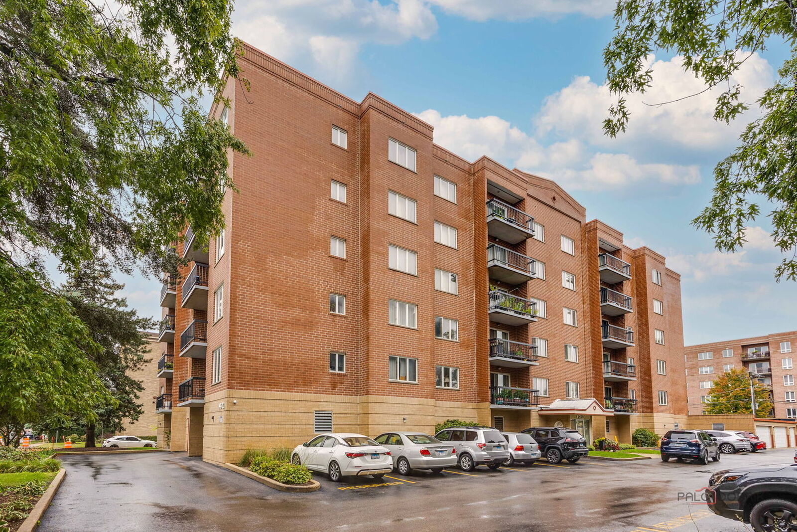 Property Photo:  1470 Jefferson Street 204  IL 60016 