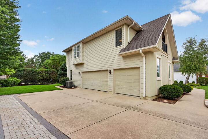 Property Photo: 24735 Illini Drive IL 60544