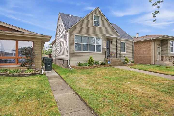 Property Photo: 14219 Drexel Avenue IL 60419
