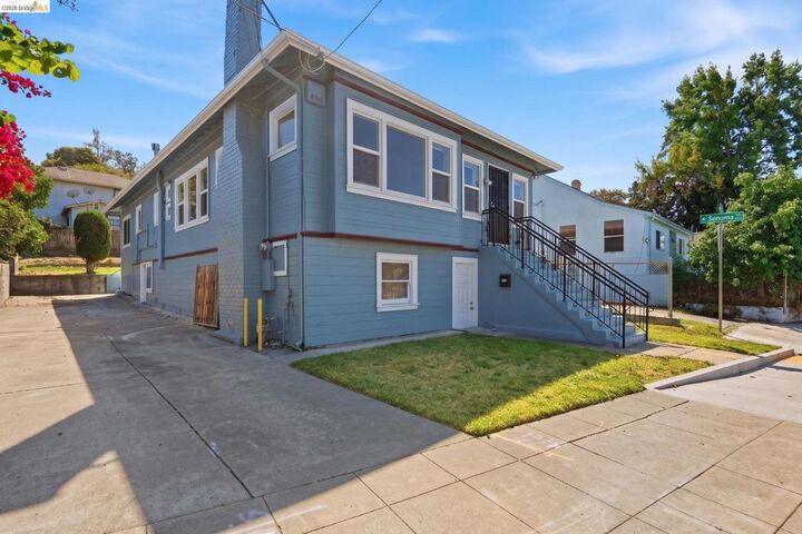 Property Photo: 1926 14th Ave CA 94606