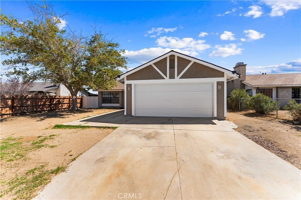Property Photo:  38470 Division  CA 93550 