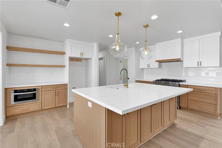 Property Photo: 14704 Pamlico CA 92307