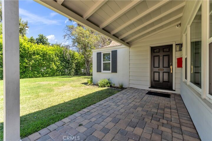 Property Photo:  11944 Hesby Street  CA 91607 