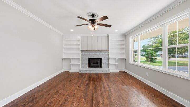 Property Photo:  512 Johnson St  TN 37355 