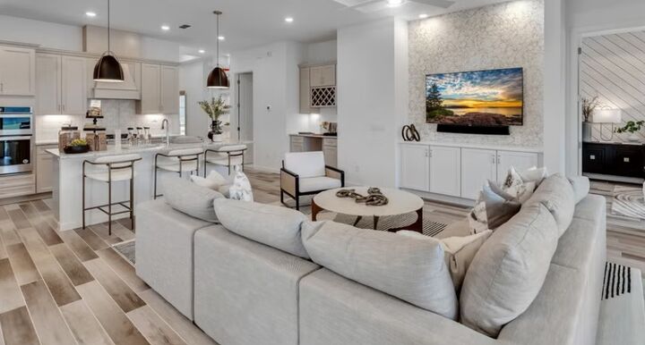Property Photo: 204 Aspen Arch Ct TN 37076
