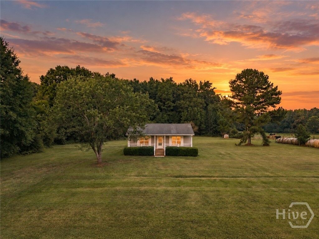 Property Photo: 984 Arnoldsville Road GA 30683