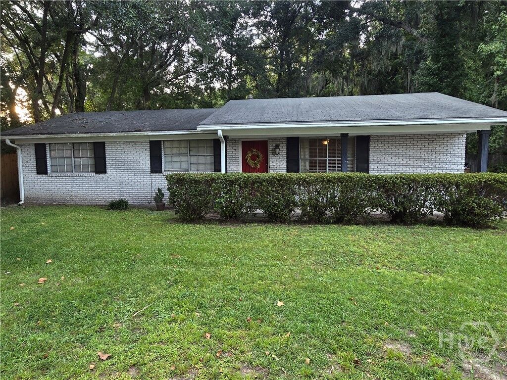 Property Photo:  3004 Young Avenue  GA 31404 