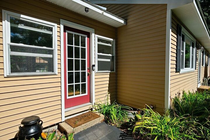 Property Photo:  5 Cyr Drive  NH 03106 