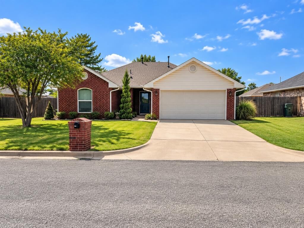 Property Photo: 1751 Kelley Drive OK 73601