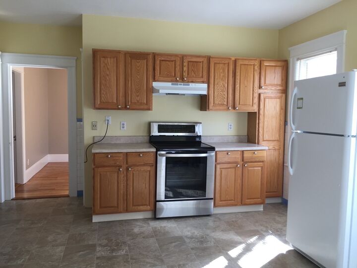 Property Photo:  4 Dorset St  MA 01602 