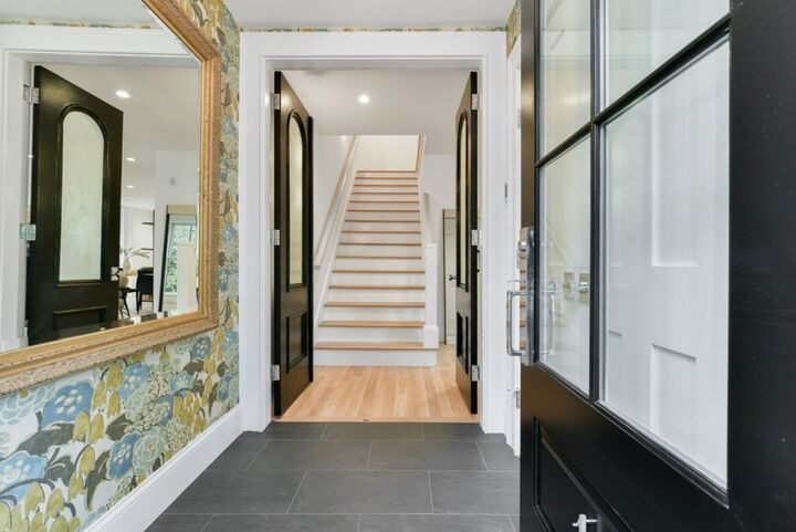Property Photo: 15 Pleasant St 1 MA 02139