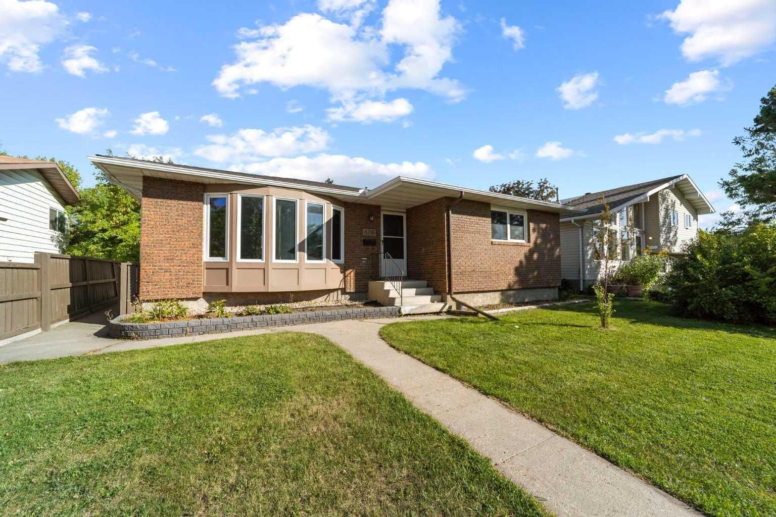 Property Photo:  6218 34A Avenue  AB T6L 1E4 