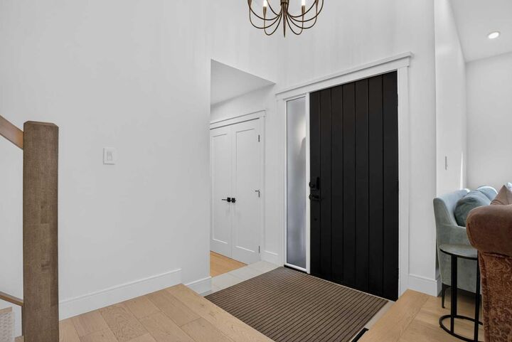 Property Photo:  8285 Edgebrook Drive NW  AB T3A 4R8 