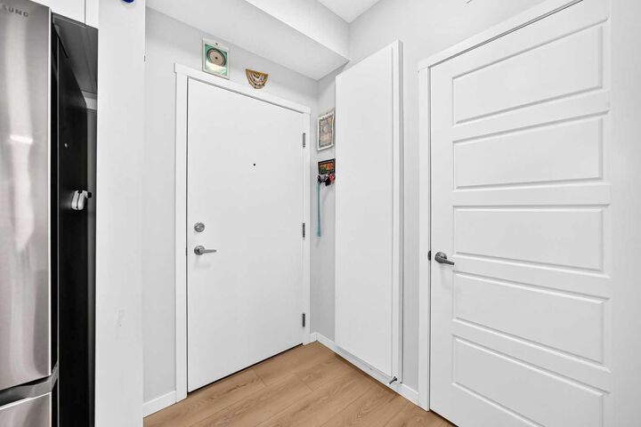 Property Photo:  550 Belmont Street SW 4320  AB T2X 5Y9 