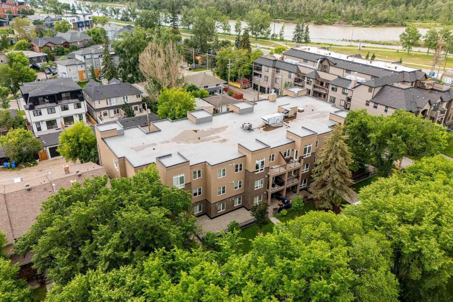 Property Photo:  518 33 Street NW 208  AB T2N 2W4 