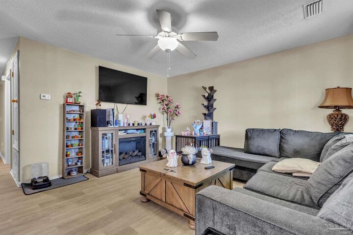 Property Photo:  8838 Mary Fleming Dr  FL 32507 