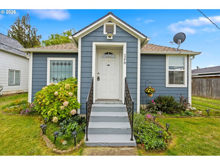 Property Photo:  126 SW Harrison St  OR 97378 