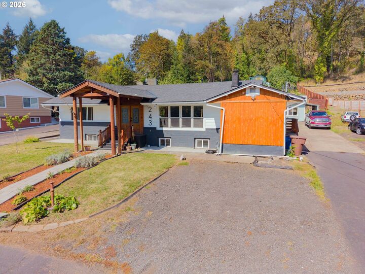 Property Photo:  243 N Shepherd Rd  WA 98671 