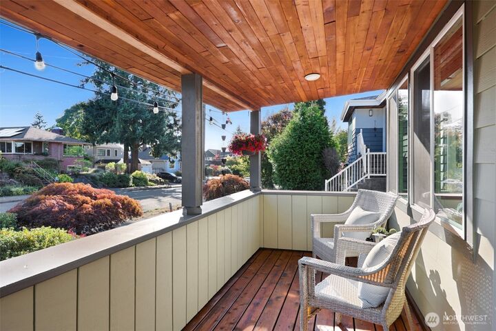 Property Photo: 3924 SW Holden Street WA 98136