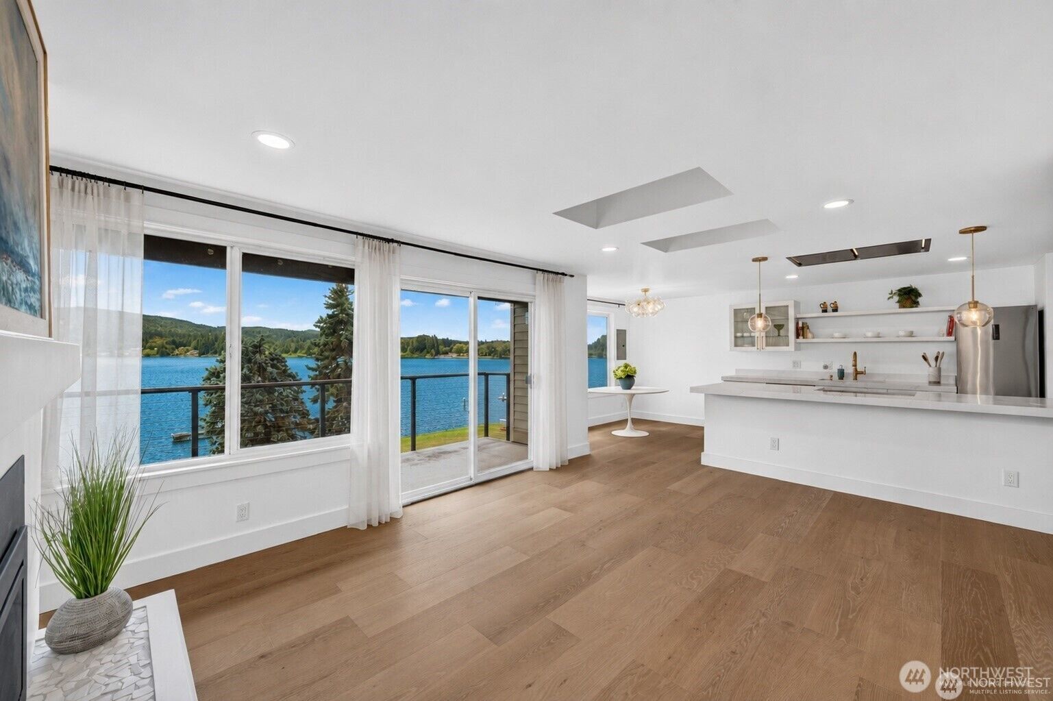 Property Photo:  610  Northshore Drive 6121  WA 98226 