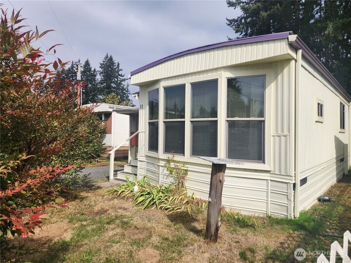 Property Photo:  6206  188th Street NE 62  WA 98223 