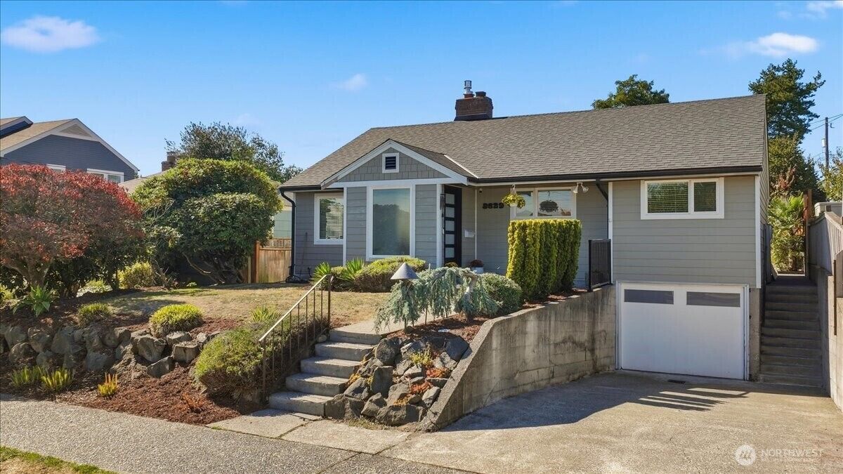 Property Photo: 8629 36th Avenue SW WA 98126