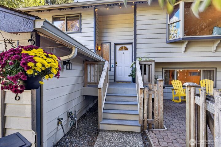 Property Photo:  6  156th Place SW  WA 98012 