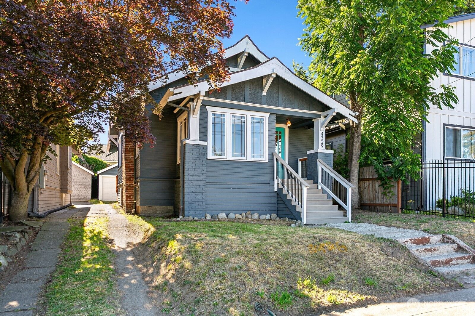 Property Photo: 4329 5th Avenue NE WA 98105