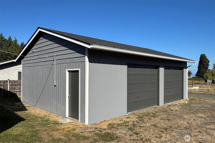 Property Photo: 2355 E Sixth Avenue WA 98362