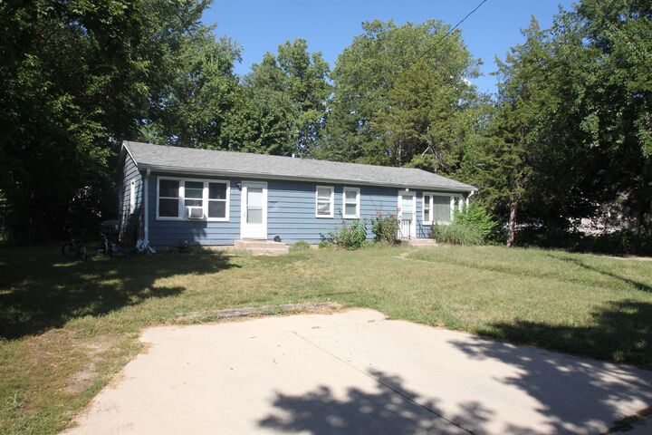 Property Photo: 1010-1012 40th Avenue IL 61109