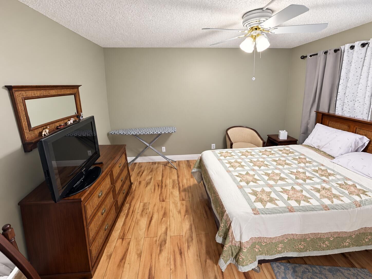 Property Photo:  3810 Via Poinciana 303  FL 33467 