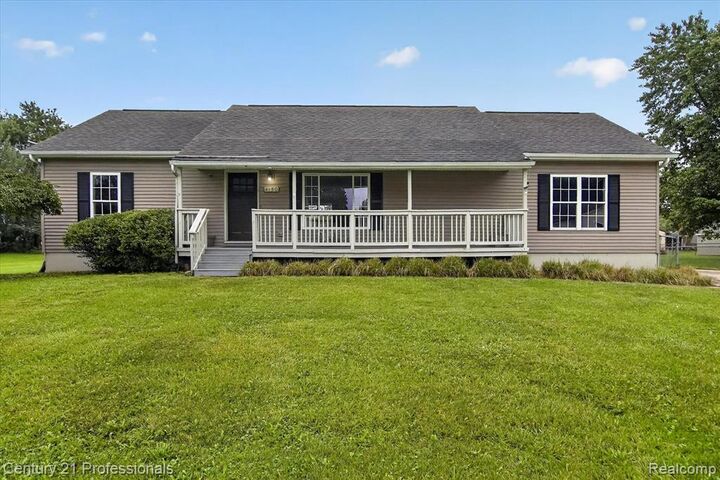 Property Photo: 4150 Nyman Avenue MI 48184