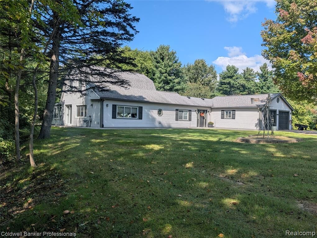 Property Photo:  5797 N Lapeer Road  MI 48461 