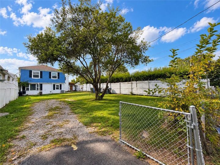 Property Photo:  84 Seamans Street  RI 02908 