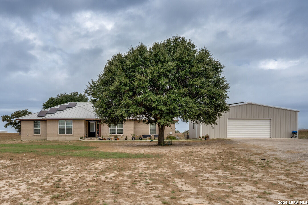 Property Photo: 653 Lake Valley Dr TX 78121