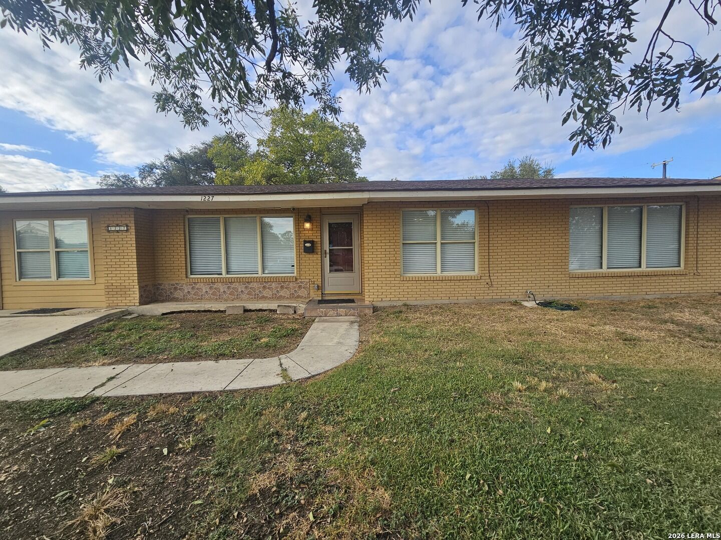 Property Photo:  1227 Oblate  TX 78216 
