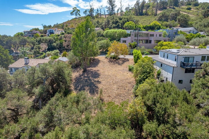 Property Photo:  330 Sherman Road  CA 93103 
