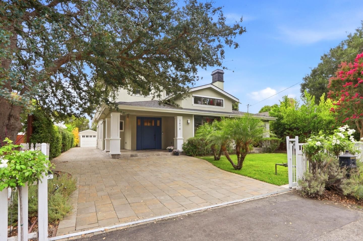 Property Photo: 3878 Magnolia Drive CA 94306