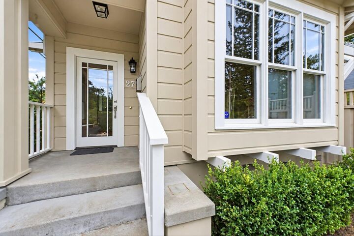 Property Photo:  27 Cross Way  CA 95030 