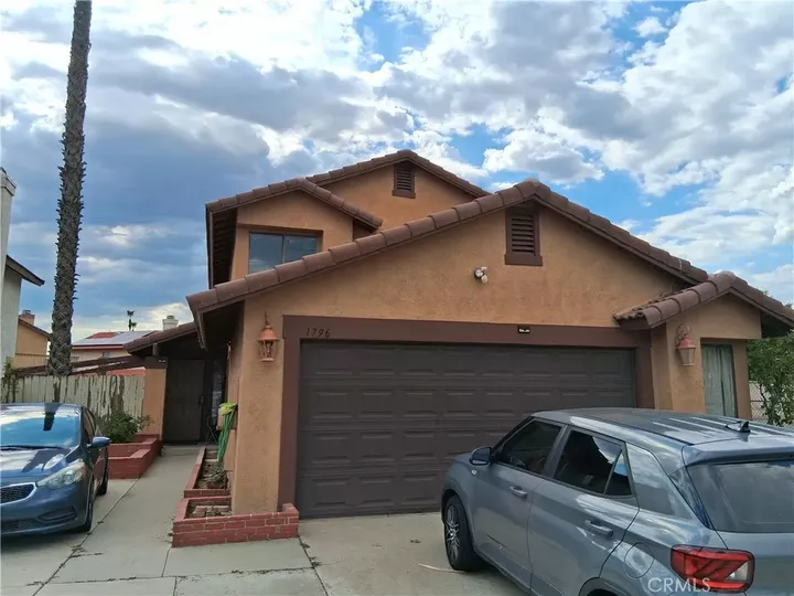 Property Photo: 1796 Wilson CA 92571