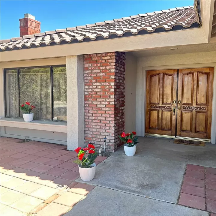 Property Photo:  14453 Jamaica Lane  CA 92342 