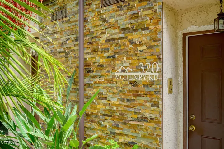 Property Photo:  320 McHenry Road 27  CA 91206 