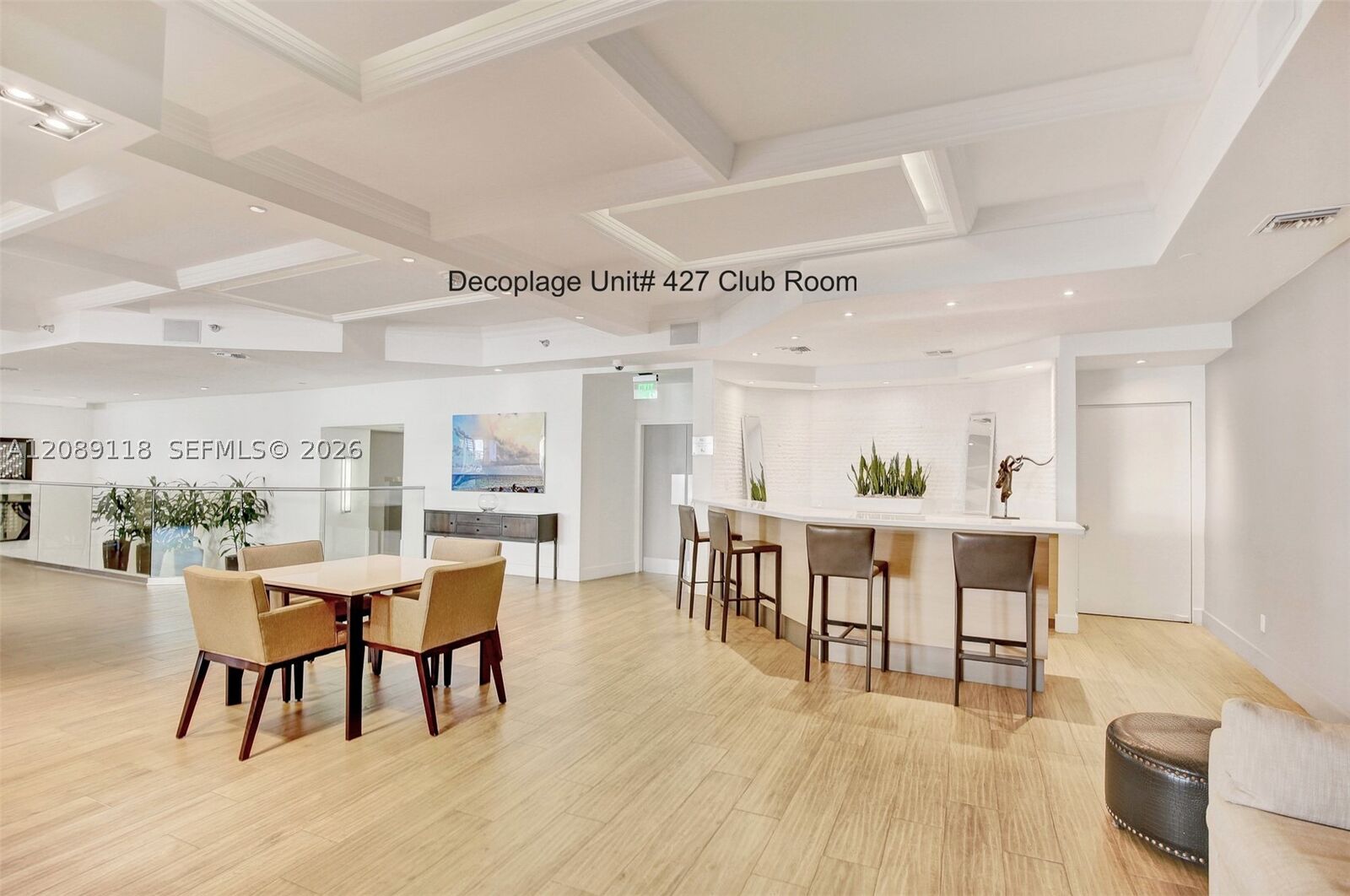Property Photo: 100 Lincoln Rd 427 FL 33139